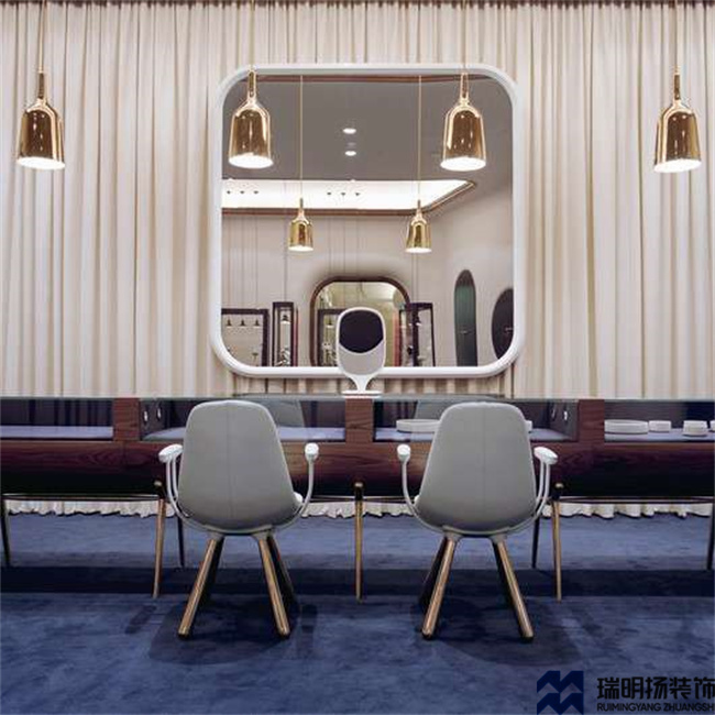 300平米珠寶店設(shè)計效果圖