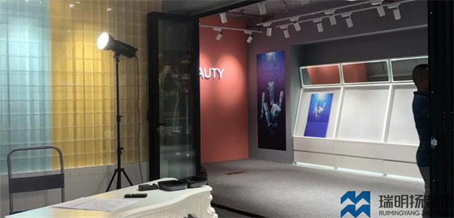 化妝品直播間設(shè)計(jì)